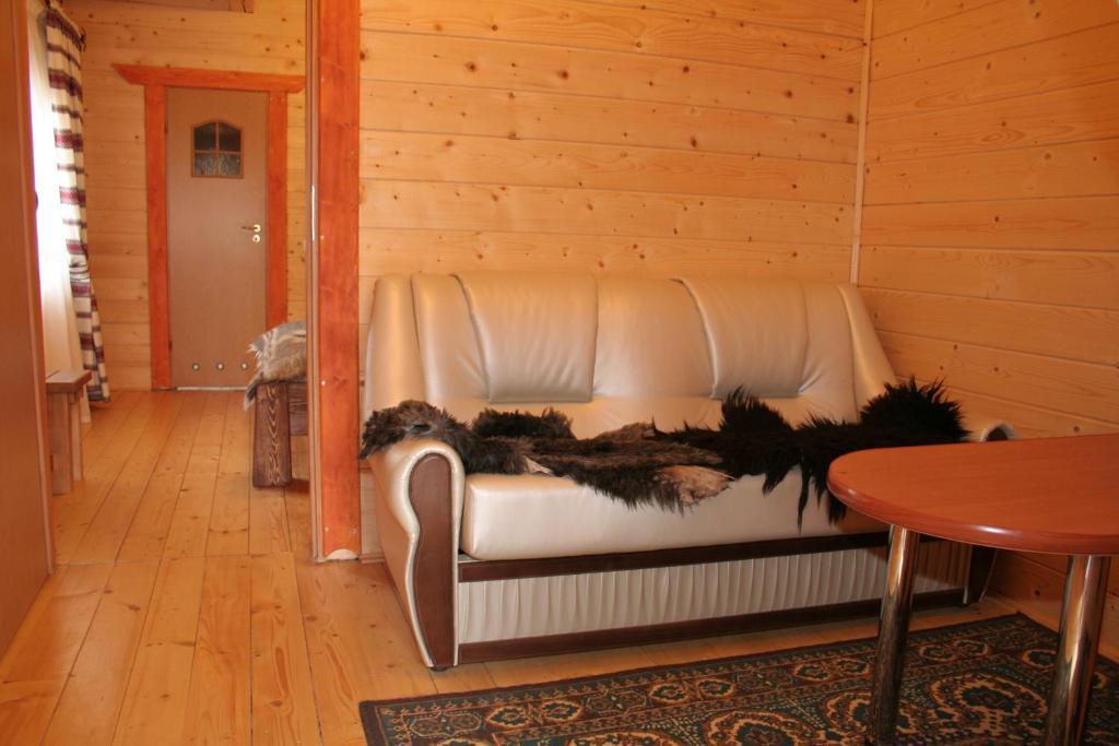 Hotel On Dovbush Path Yaremche Habitación foto